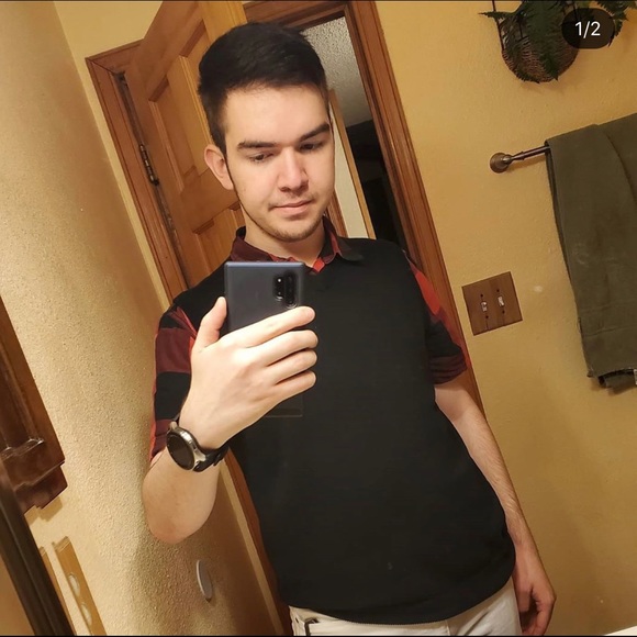 Meet your Posher, Roberto - Picture 1 of 1